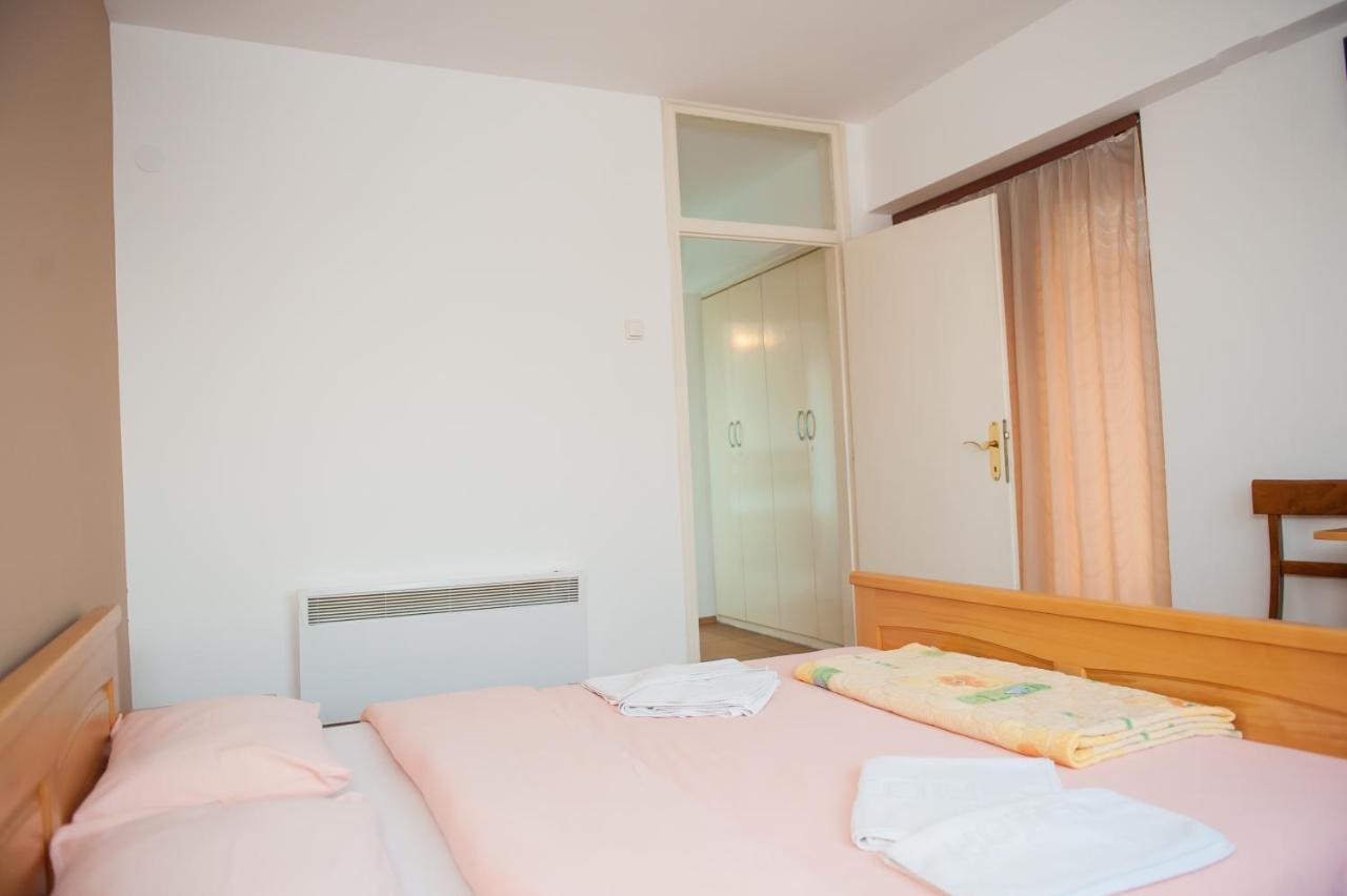 Prenociste "Nacional" Hotel Prnjavor Екстериор снимка