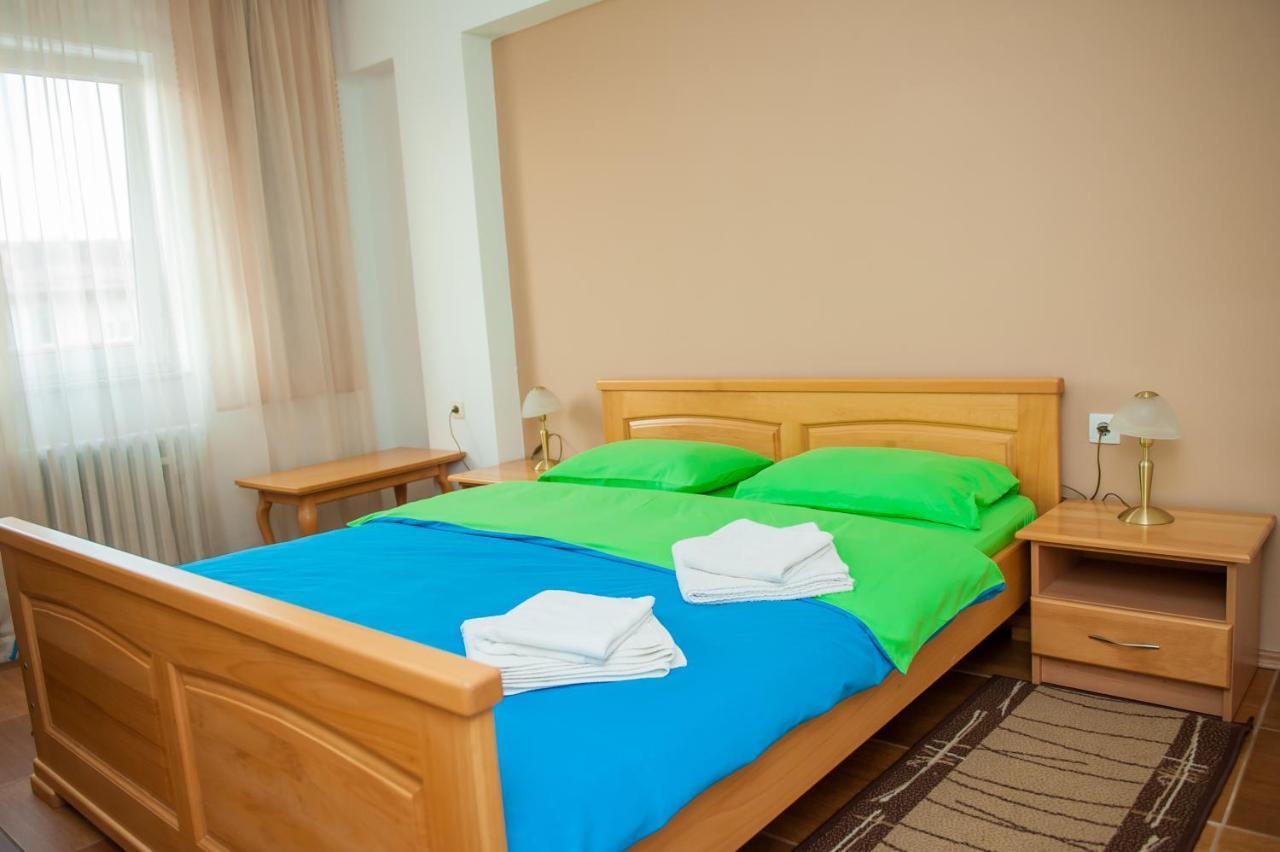 Prenociste "Nacional" Hotel Prnjavor Екстериор снимка